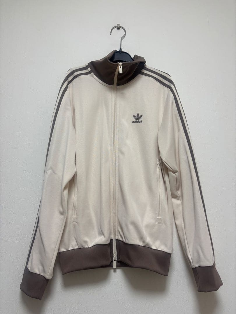 adidas 3ストライプジャージ ホワイト/ブラウン M adidas ジャージ M ブラウン 茶 ホワイト 白 白3本ライン レア - メルカリ