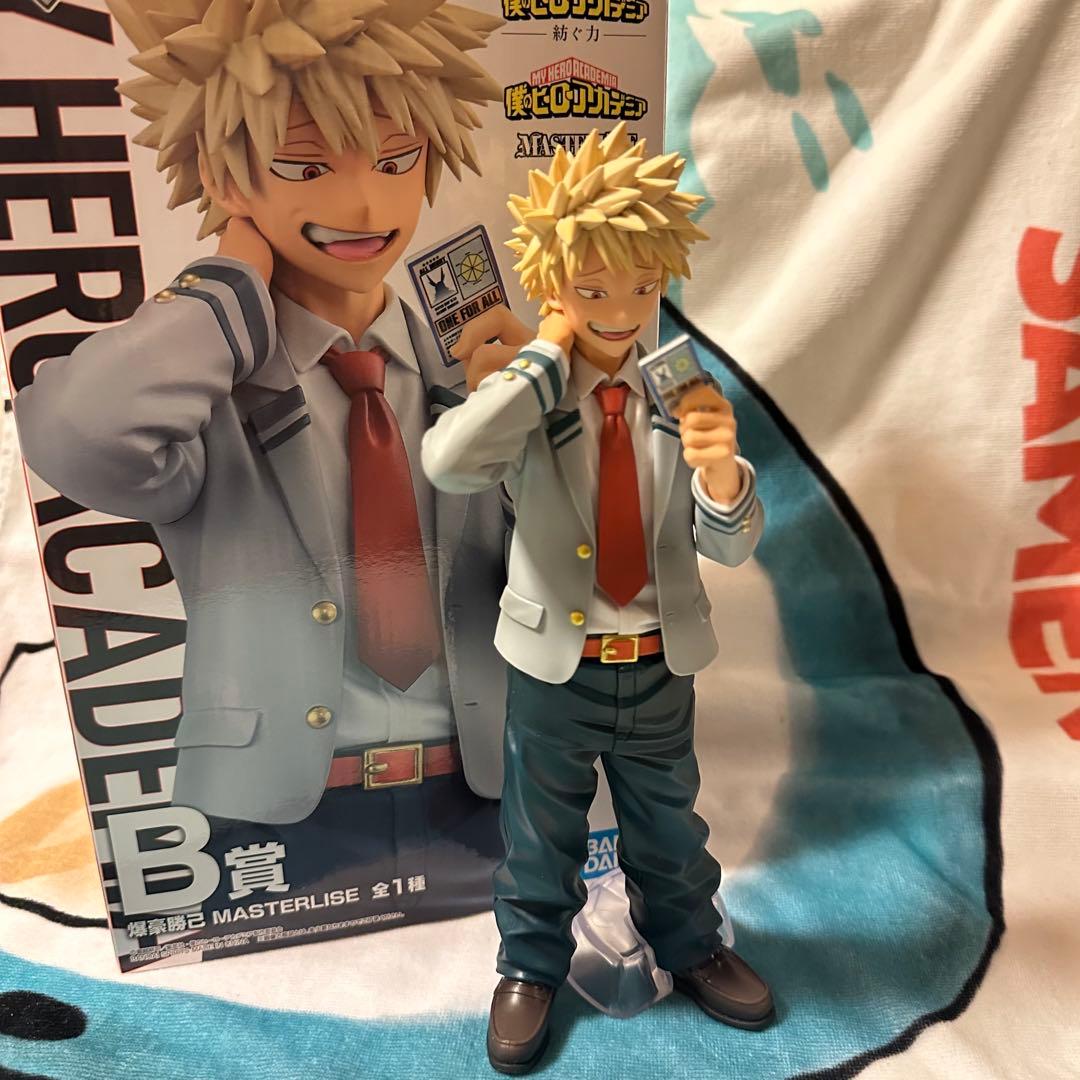 爆豪勝己 Amazon.co.jp: クリアファイル 僕のヒーローアカデミア 堀越耕平先生