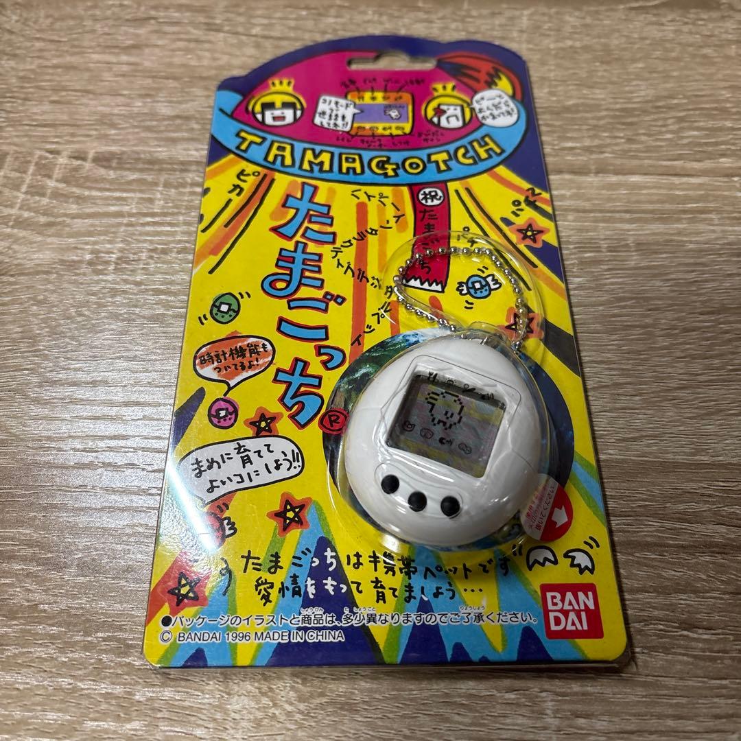 【完全未開封】BANDAI 初代たまごっち　クリアホワイト 新品 未開封 レア 新種発見 たまごっち バンダイ クリアホワイト 白 15