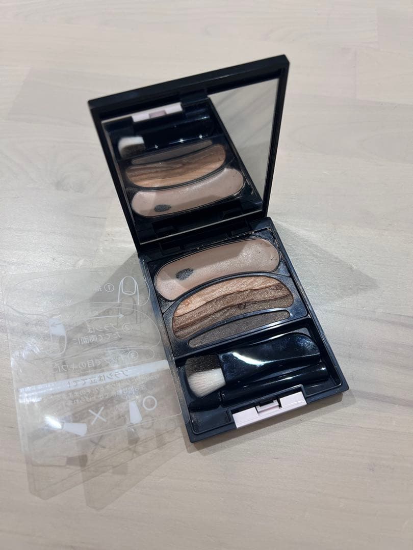 オーブ ブラシひと塗りシャドウN 11 ブラウン系 - メルカリ