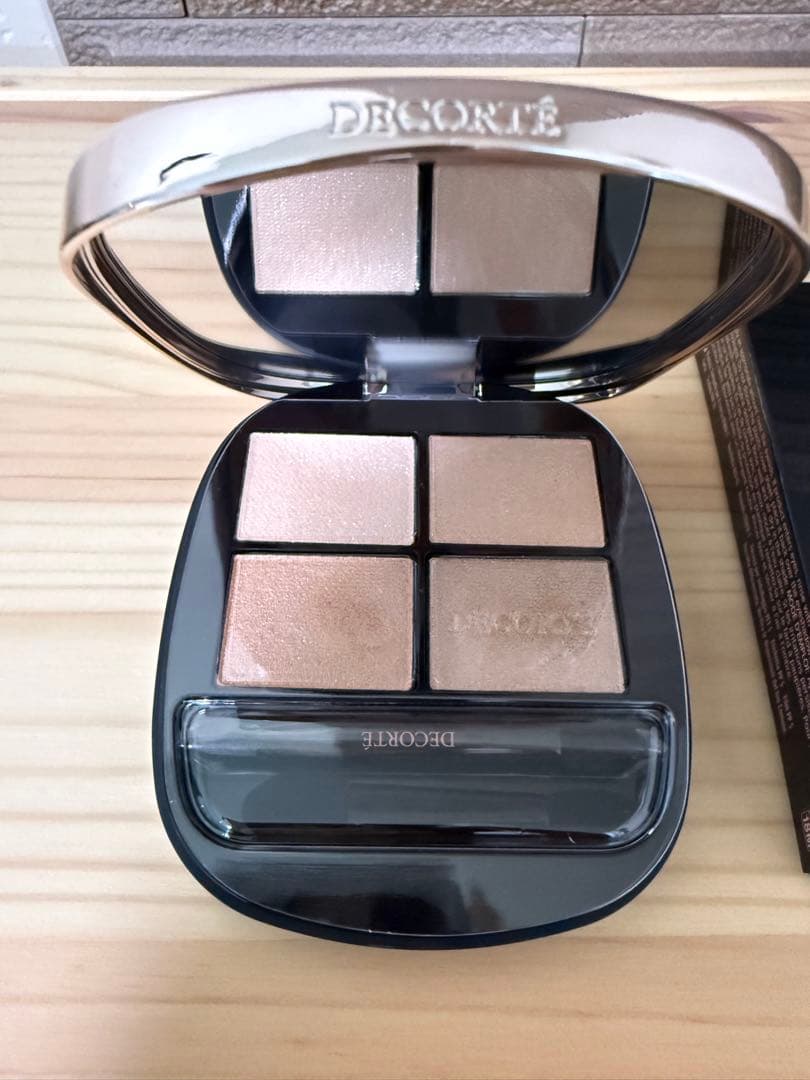 コスメデコルテ スキンシャドウ デザイニング パレット09 - メルカリ