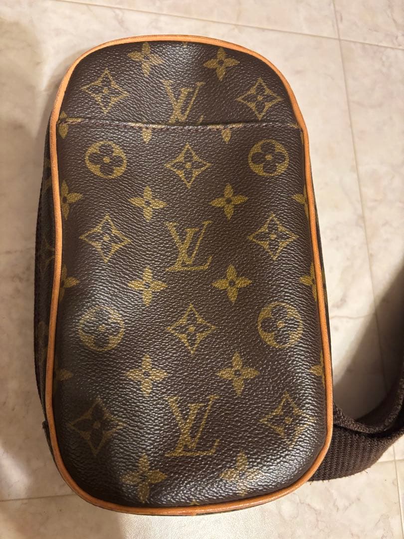 【美品】Louis Vuitton モノグラム ボディバッグ　男女兼用 ルイヴィトン LOUIS VUITTON ボディバッグ モノグラム エクリプス