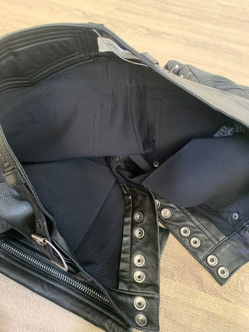 Saint Laurent Paris 13AWレザーバイカーパンツ ほぼ未使用 - メルカリ