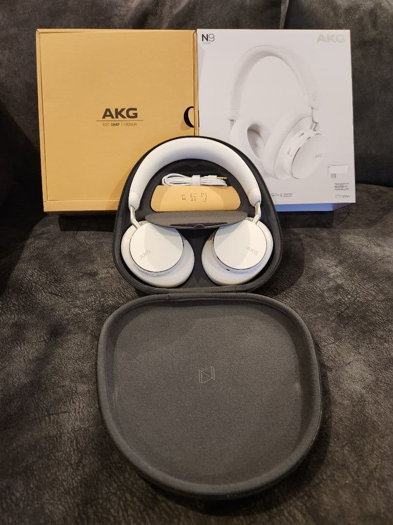 AKG N9 ワイヤレスヘッドホン ホワイト AKG N9 Hybrid | ワイヤレスノイズキャンセリングオーバーイヤーヘッドホン