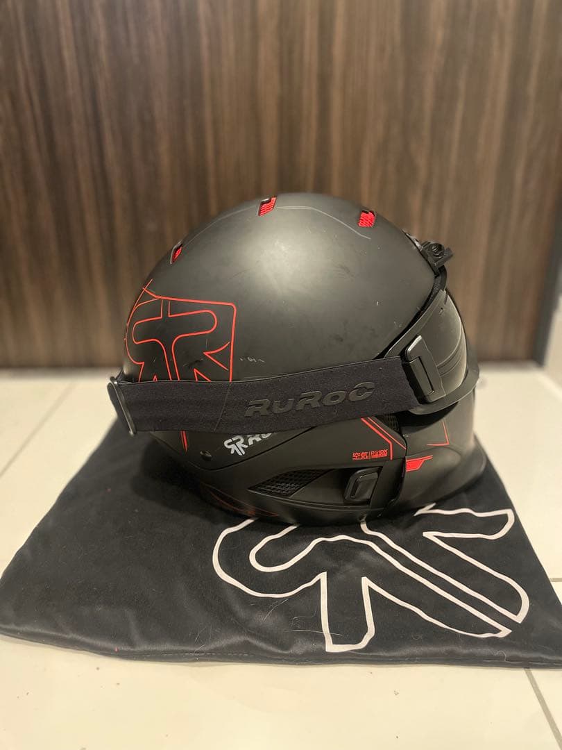 スキーヘルメット プロ スキー ヘルメット ユニセックス Bern 同じ