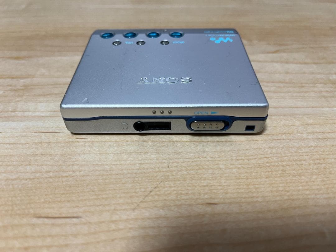 SONY MDウォークマン MZ-E810SP【動作確認済み】 - メルカリ