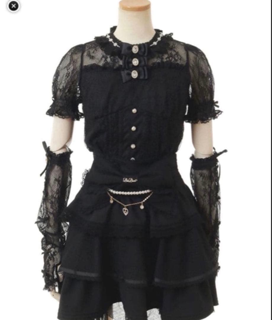 LIZLISA スピンドルレースアームウォーマートップス ブラック - メルカリ