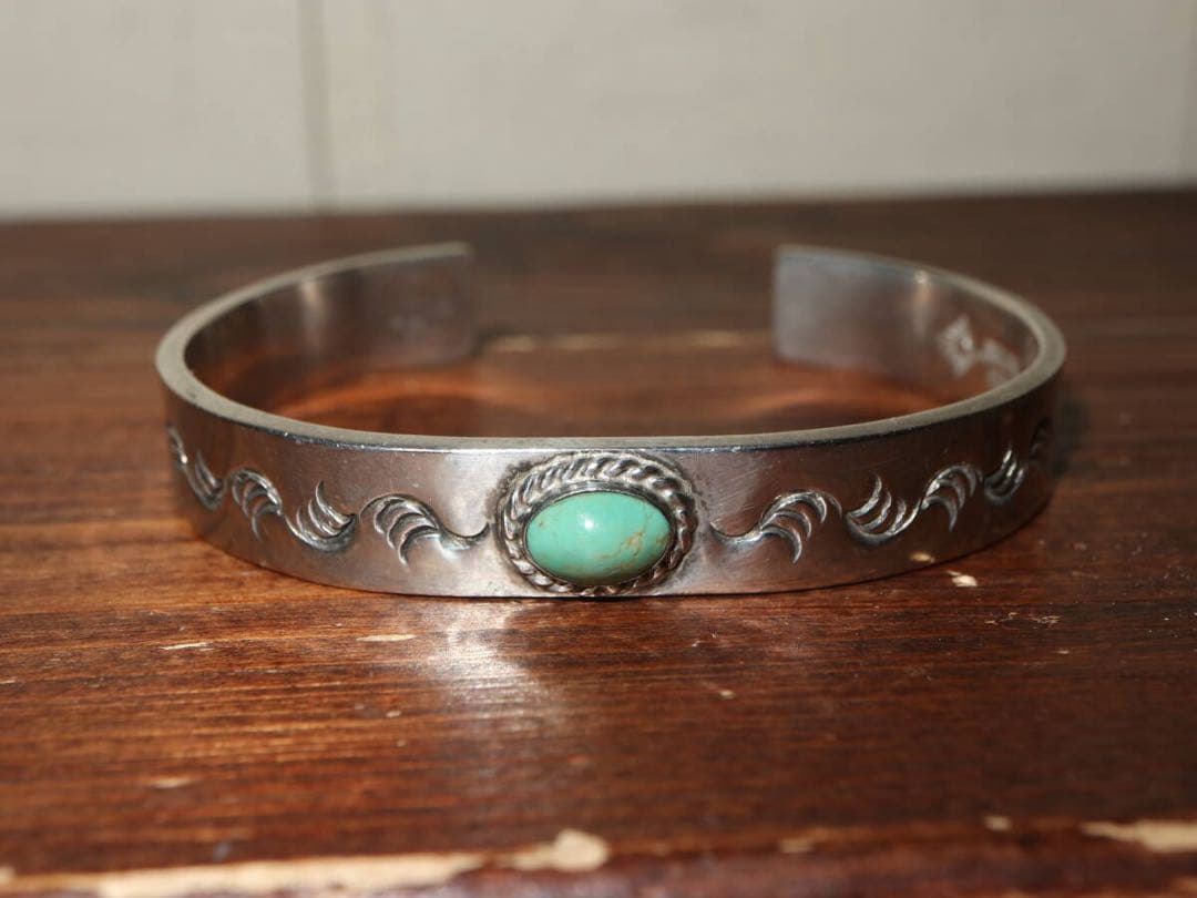 アリゾナフリーダム　シルバー９２５　唐草彫　ターコイズ　バングル ブレスレット B-20b | ブレスレット | ARIZONA FREEDOM（アリゾナフリーダム）公式サイト