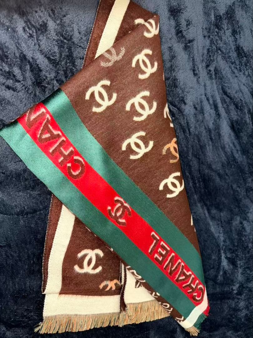 CHANEL ロゴ入り大判ストールマフラー s-musee_370610501