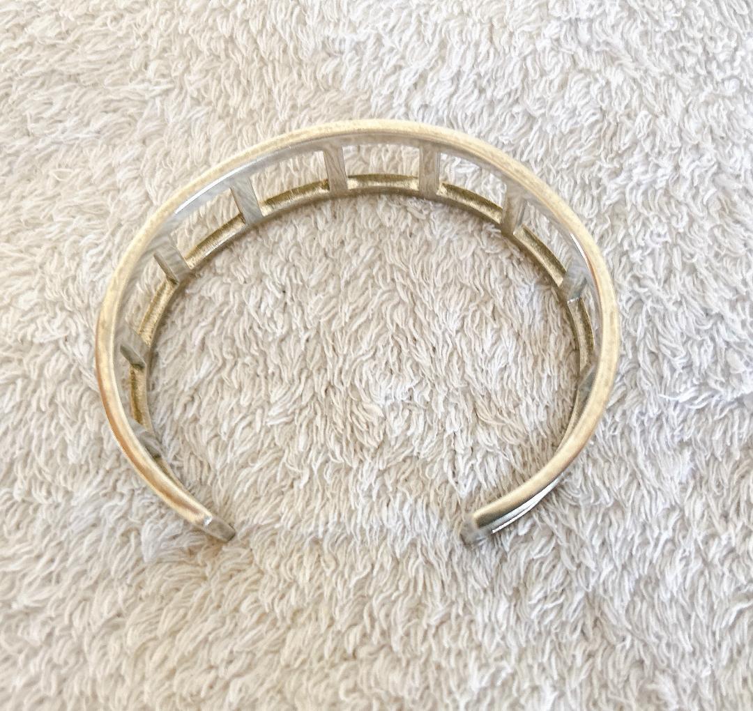 GUCCI メタル バングル スクエアモチーフ GUCCI/グッチ スクエアバングルウオッチ 通販 - ディノス