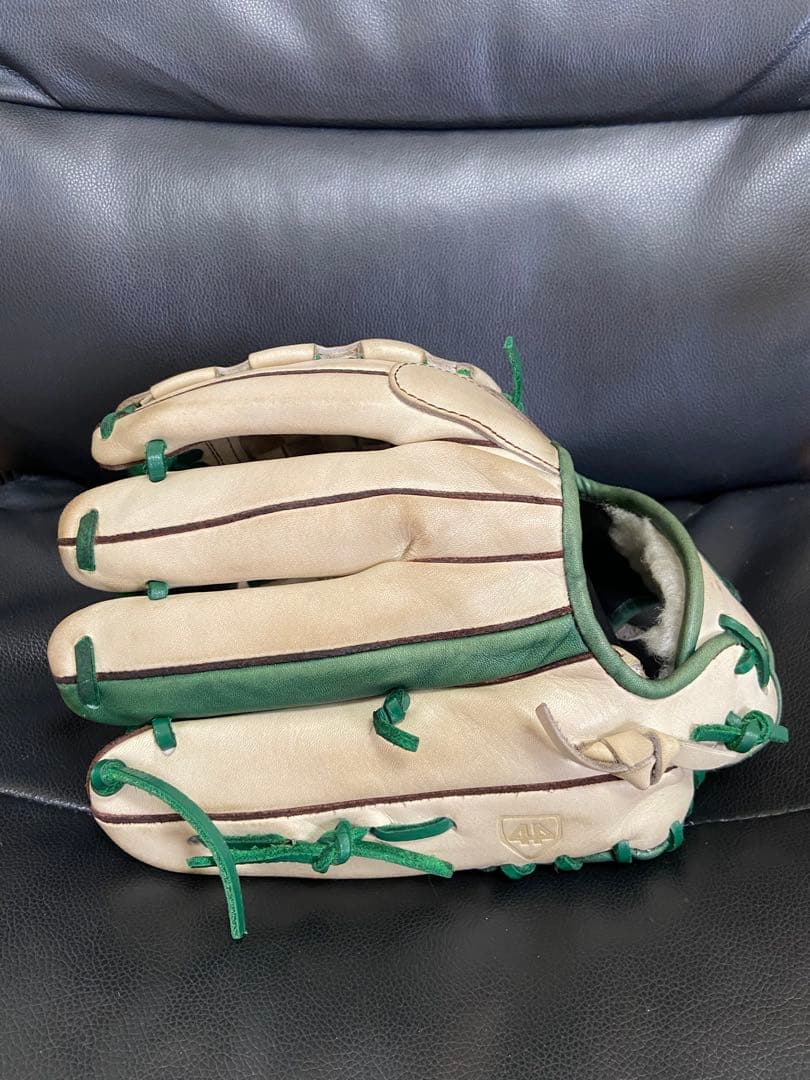 手塚公康　44 forty four 野手用グローブ