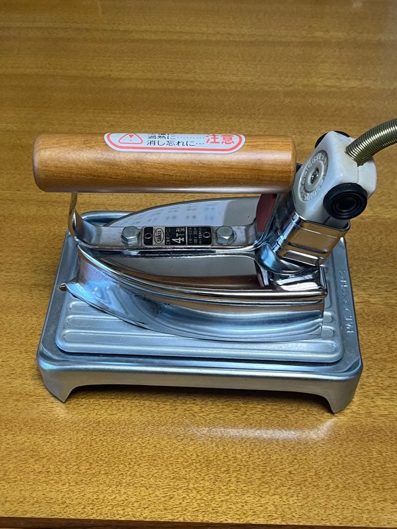 タキイ式　工業用電気アイロン　4T Amazon.co.jp: 4型自動タキイ式工業用アイロン4型サーモスタッド有り