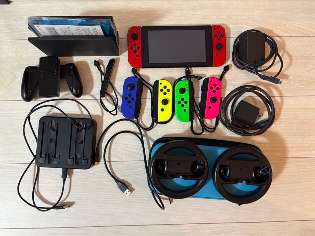 NintendoSwitch 本体+Joy-Con＋付属品一式 4902370553024.jpg