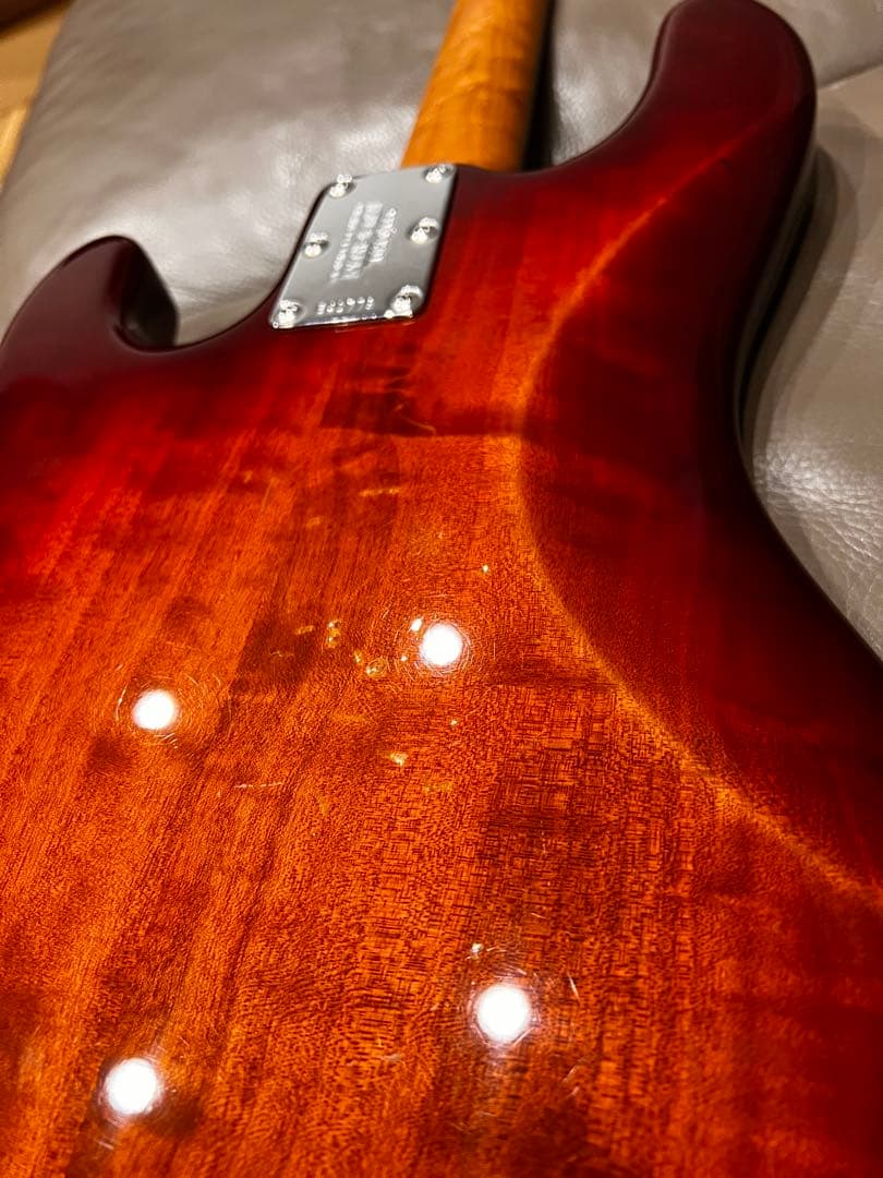 【レア＆訳アリ価格！】MUSICMAN StingRay \"Limited\"