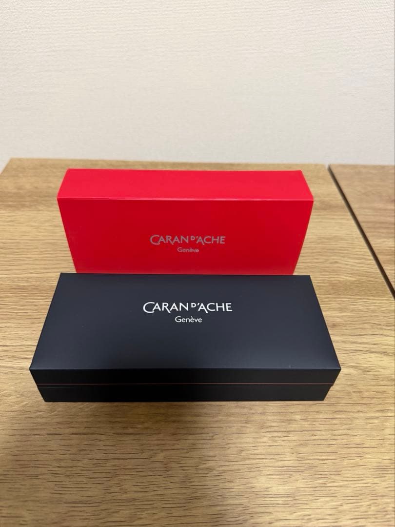 CARAN D'ACHE ボールペン シルバー CARAN d'ACHE（カランダッシュ） ボールペン CARAN d'ACHE Ecridor