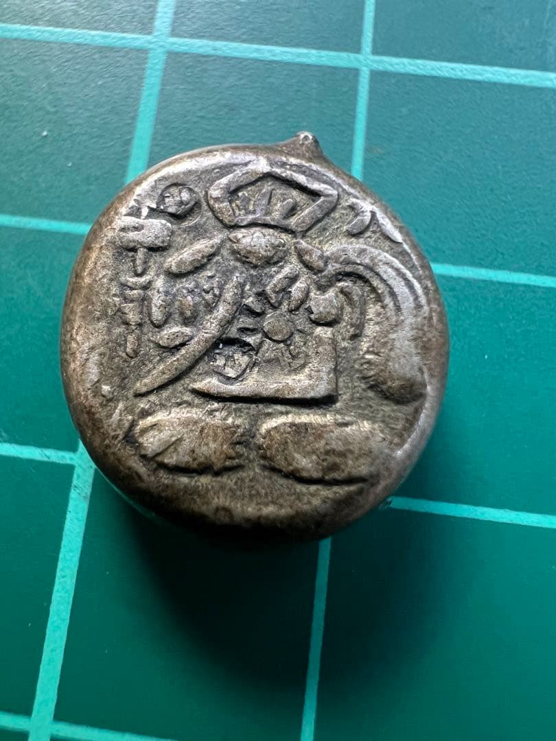 日本古金銀　元禄両面大黒豆板銀　元削字 楽天市場】【古金銀】 慶長片面大黒 常是豆板銀 美品 小ヒビ 【豆板銀