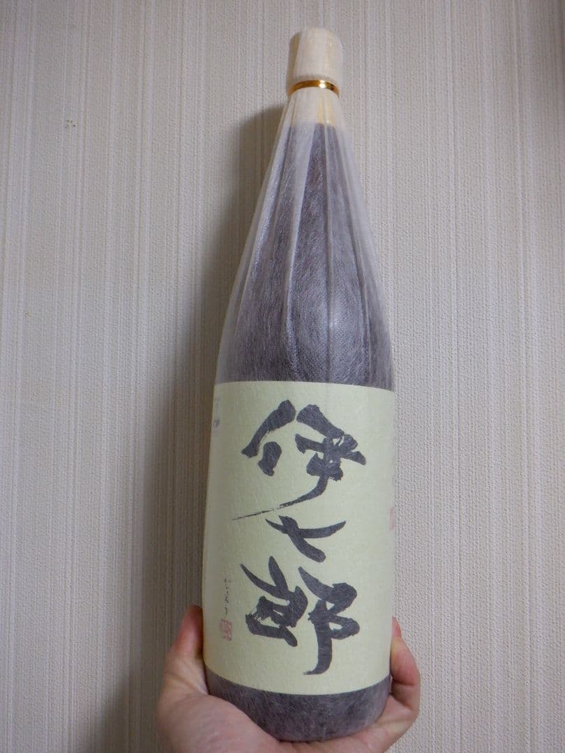 伊七郎焼酎 25% Amazon.co.jp: 鹿児島酒造 伊七郎 いひちろう 芋焼酎 25度 720ml