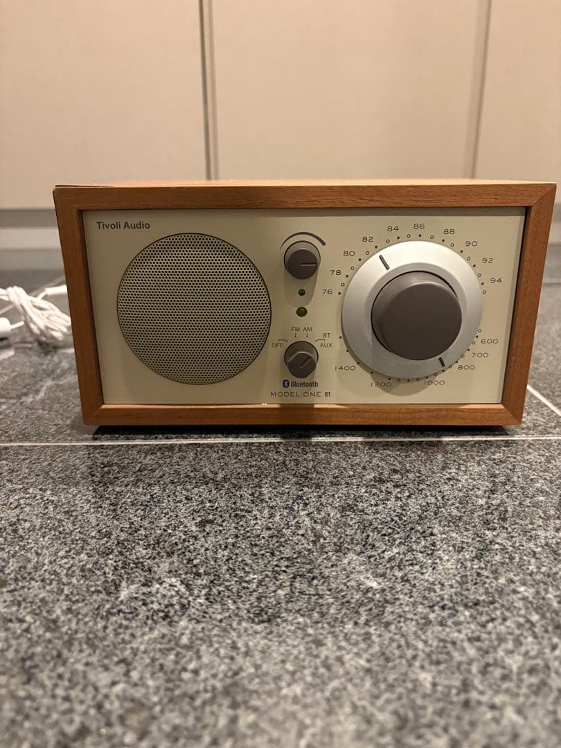 Tivoli Audio Model One ウッド調スピーカー チボリオーディオ Model One BT｜上質な音とおしゃれなレトロデザイン