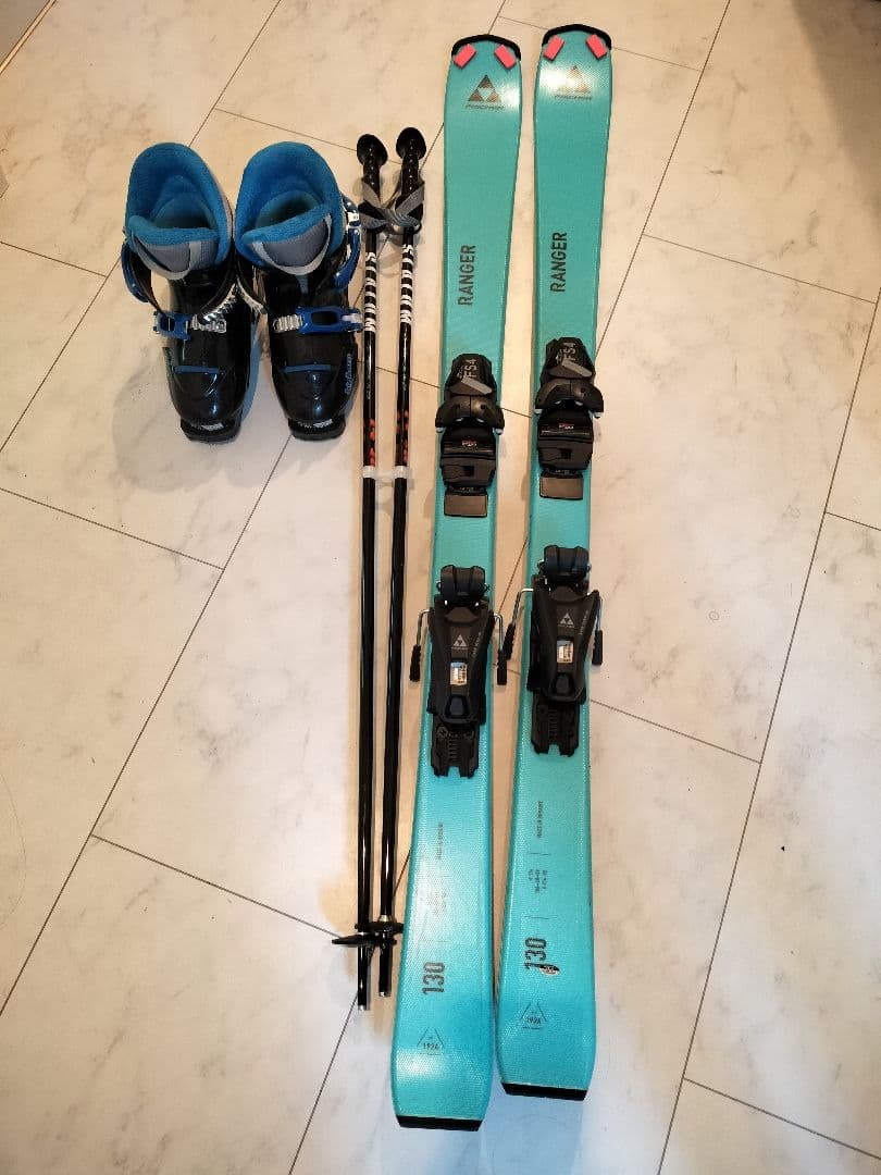 【美品】ジュニア スキー4点セット スキー板 スキーセット スキー4点セット ジュニア キッズ〔お買い得