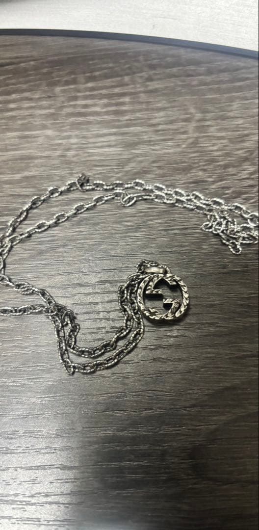 シルバーGUCCIネックレス 値下げ〇 GUCCI（グッチ） 並行輸入 ネックレス エナメル ペンダント 678714