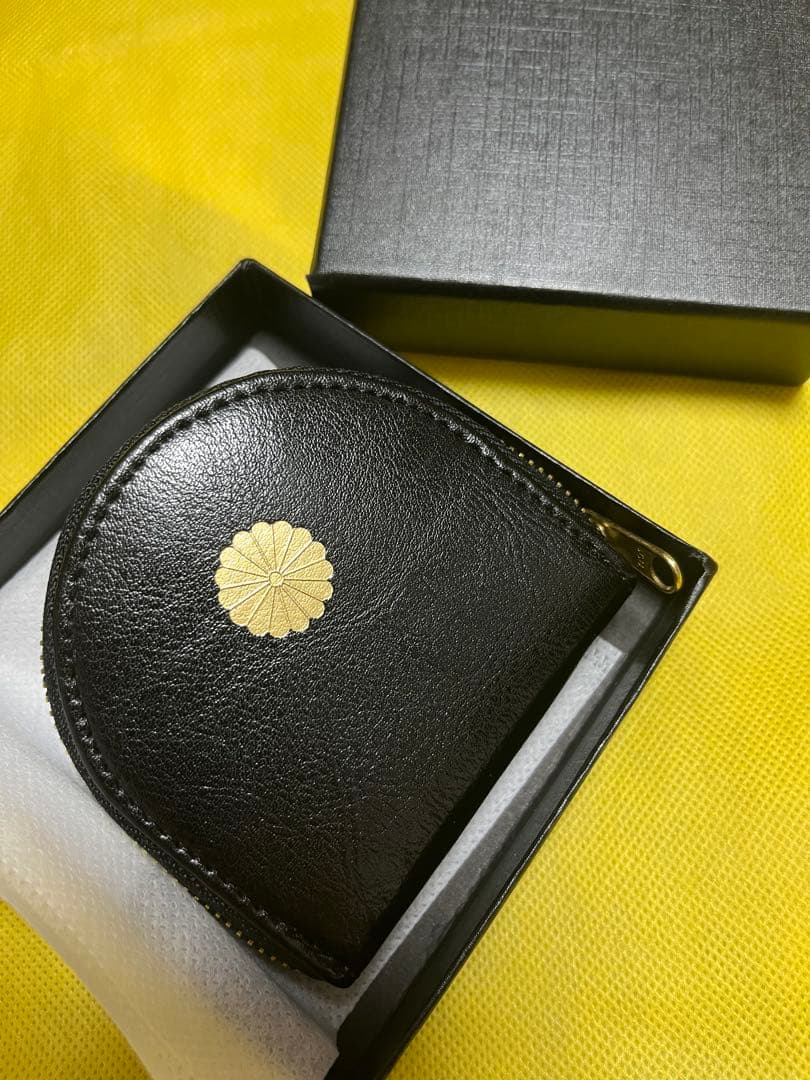 皇居限定 菊の御紋入り馬蹄型 財布 コインケース 小銭入れ 皇居財布