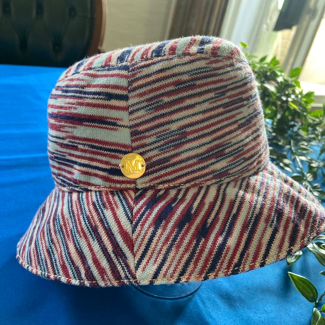新品　MISSONIの可愛い帽子　お値下げ MISSONI（ミッソーニ） 極美品☆Missoni ウール100％ ロゴ入り ニット