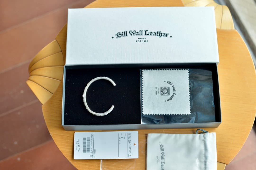 レオナルド様専用）ビルウォールレザー シン クロス バングル BEAMS M