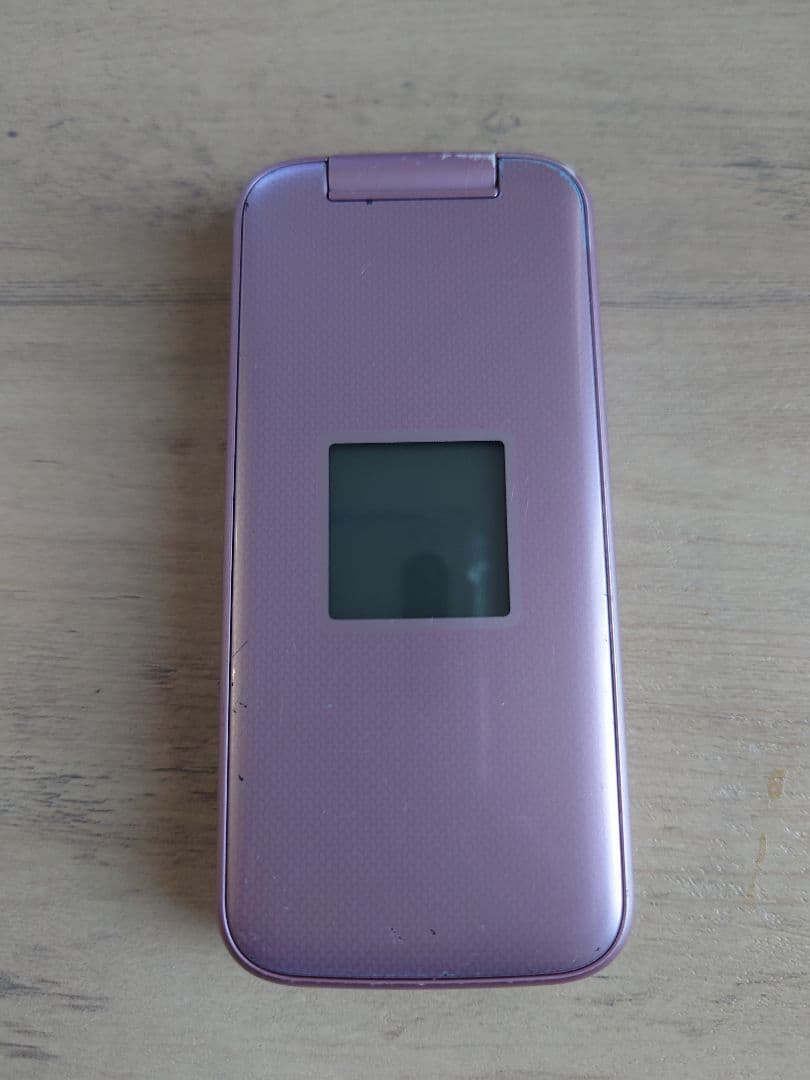 F-01M ピンク 　らくらくフォン中古 中古 SIMフリードコモ らくらくホン F-01M ピンク 一括購入｜Yahoo