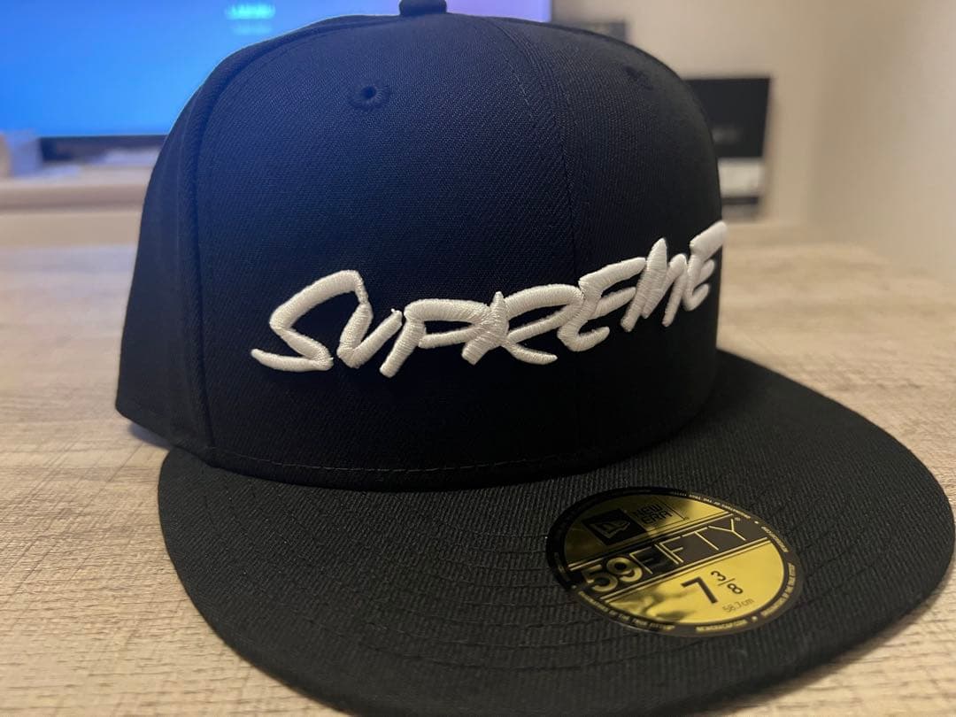 Supreme Futura New Era 