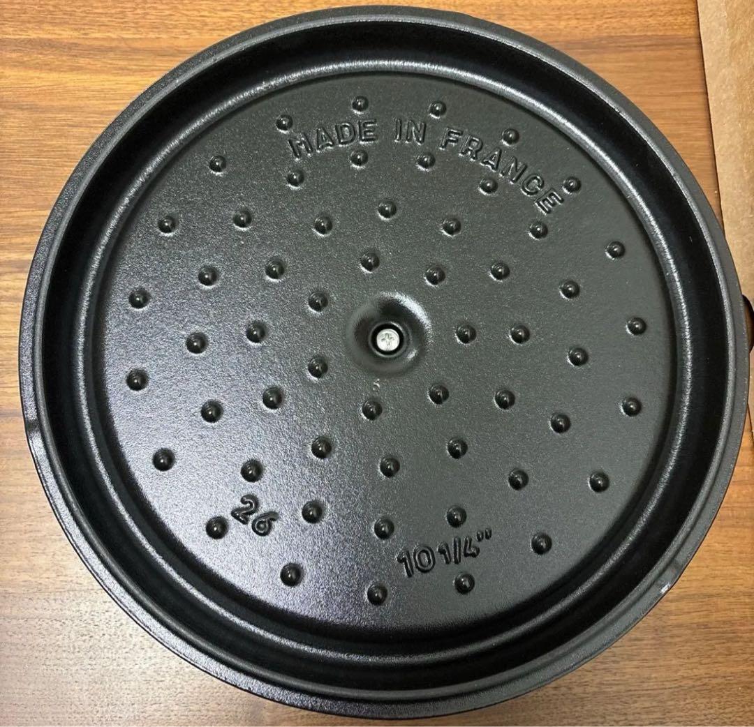 Staub ストウブ シャロー ラウンド ココット 26cm ブラック 1点