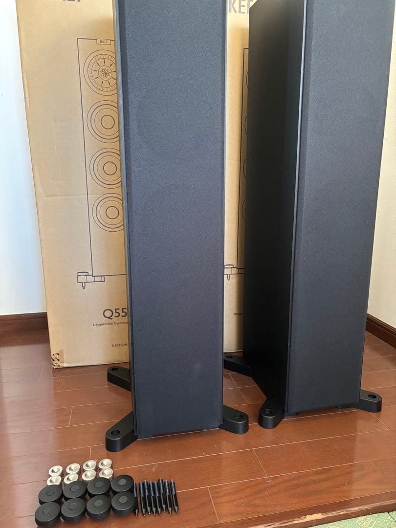 KEF Q550 ブラック ペア スパイクベース、サランネット付属