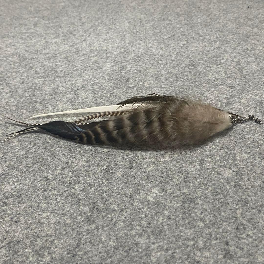 gunda HYDE着 Peacock PI ピーコックフェザー クロス ピアス - メルカリ