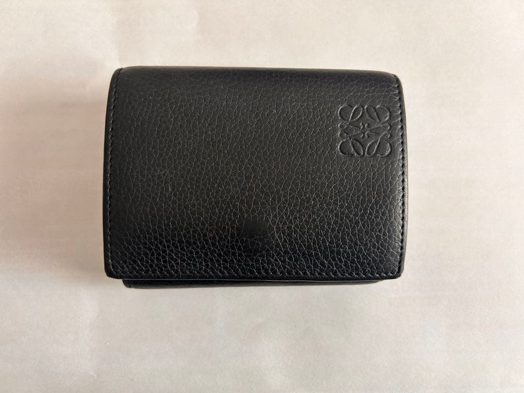 即購入可！ 値下げ交渉可！ロエベ 三つ折り財布 レザー ブラック LOEWE（ロエベ） Logo Tri-Fold Zip Wallet トライフォールド ジップ