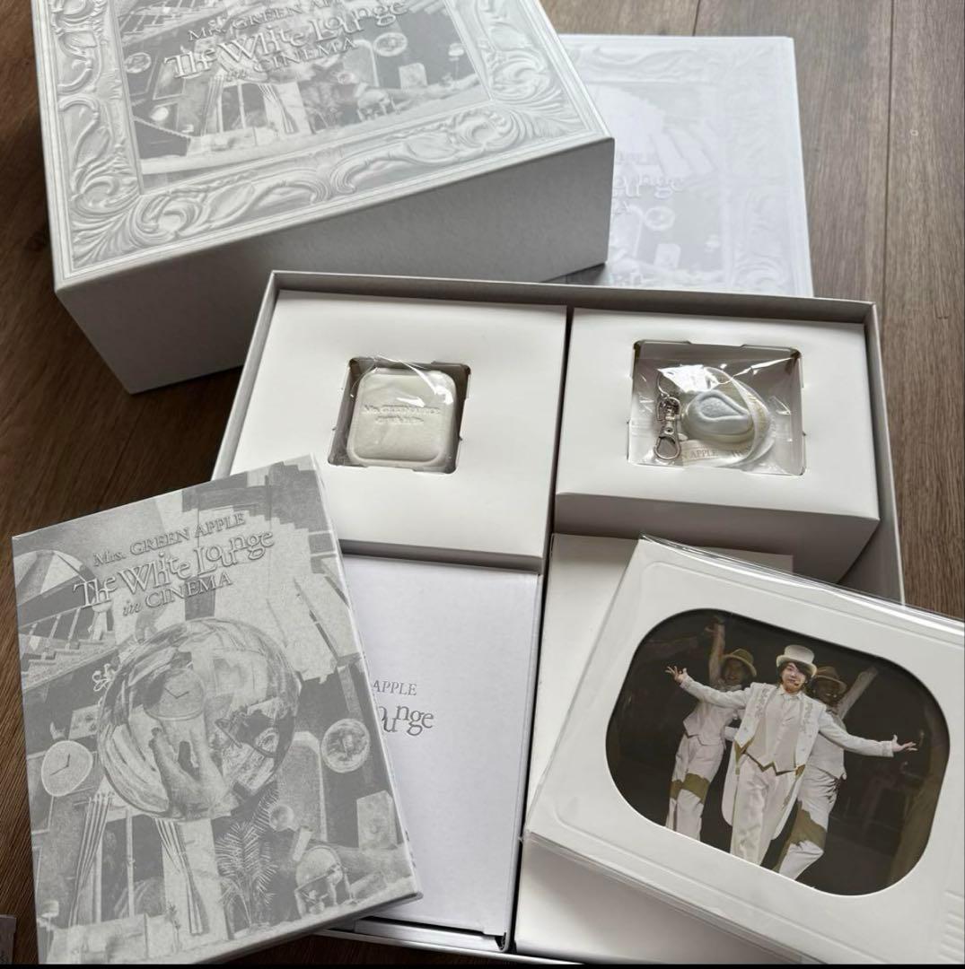 Mrs. GREEN APPLE ホワイトラウンジ 初回限定盤BOX おまけ付き - メルカリ