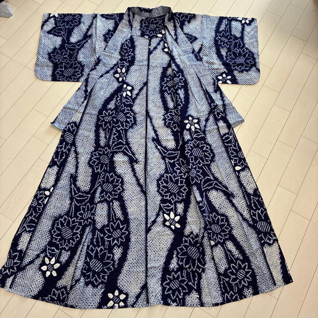 □E4664□美品□木綿□藍染 有松鳴海絞り 縞に花柄 浴衣□丈166 裄丈67