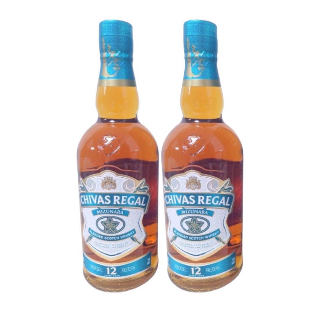 CHIVAS REGAL 12年2本セット Set Chivas Regal 12 years old, gift set with two glasses Chivas