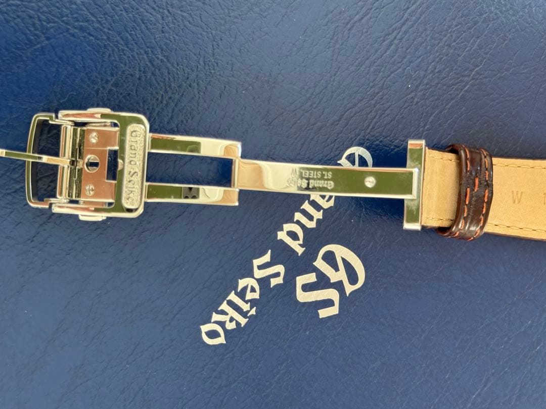 ⭐︎大谷選手ドジャース入団会見着用時計⭐︎SBGM221 5年保証 茶色革