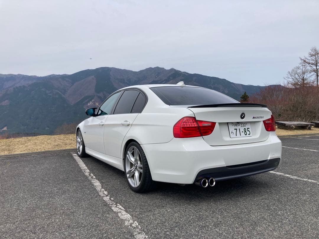 希少！後期型 自然吸気6気筒2500cc E90 BMW 325i Mスポーツ白 - メルカリ