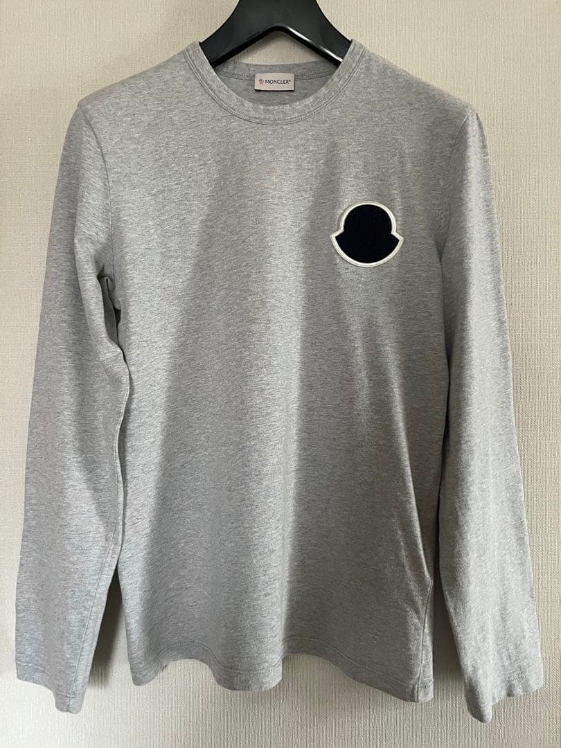 Y*7様 ☀︎モンクレール　ロゴワッペンロングTシャツ 極美品　S MONCLER（モンクレール） Tシャツ 長袖 メンズ ロンT レタリング