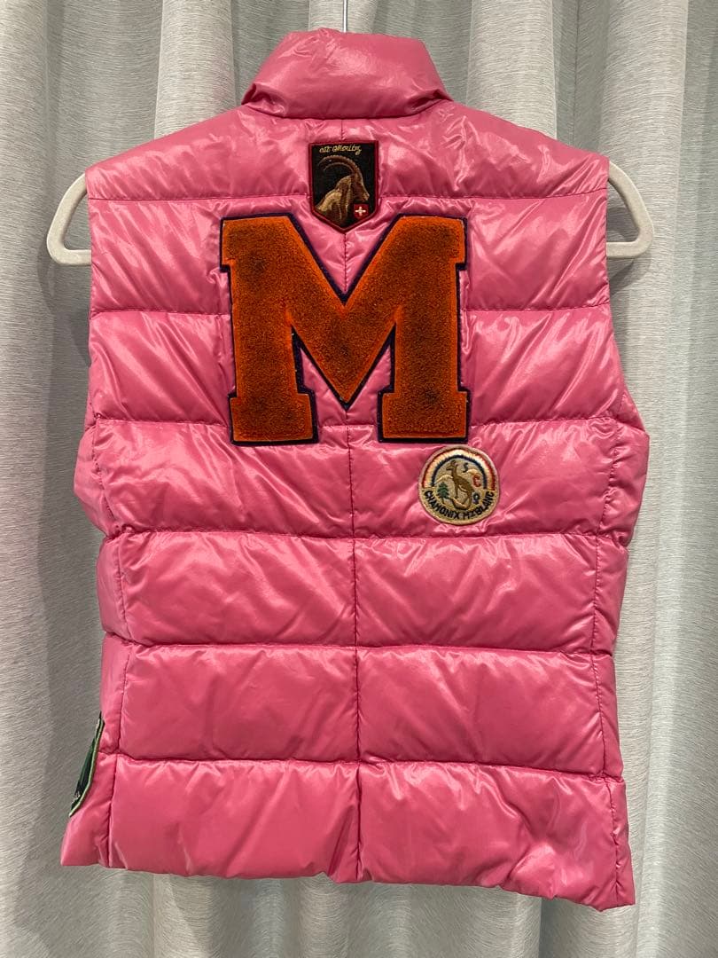 希少 MONCLER チベット スダウンベスト ワッペンロゴ レディース