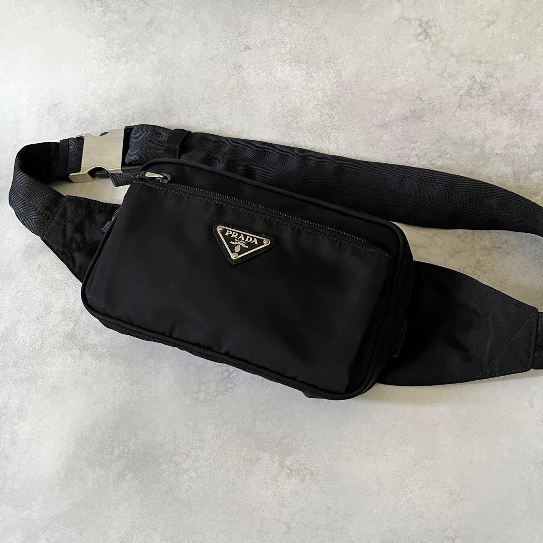 【美品】PRADA ウエストバッグ　三角ロゴ　黒　ナイロン　近年モデル PRADA（プラダ） SALE ウエストポーチ ボディバッグ 三角ロゴ 黒
