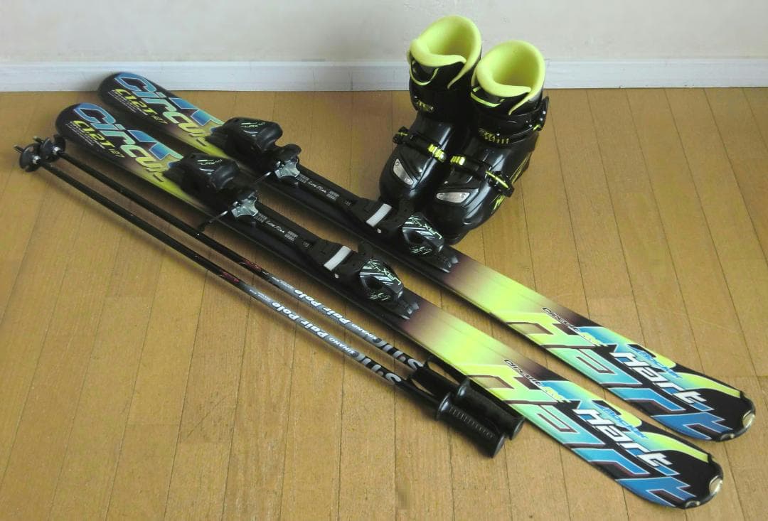 ■■最終特価■ハート■ジュニア用スキー4点セット■板127/靴23■WAX済■■ Hart（ハート） QUEST RC TEAM ＆ HART Hart Frozen JB 板＋