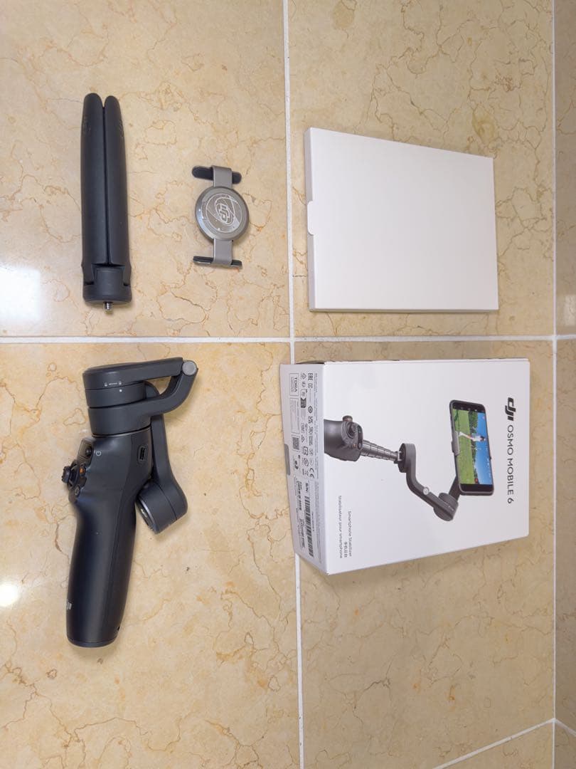 スマホアクセサリー OSMO MOBILE 6 DJIジャパン Osmo Mobile 6 M06001 | スマートフォン・アクセサリー