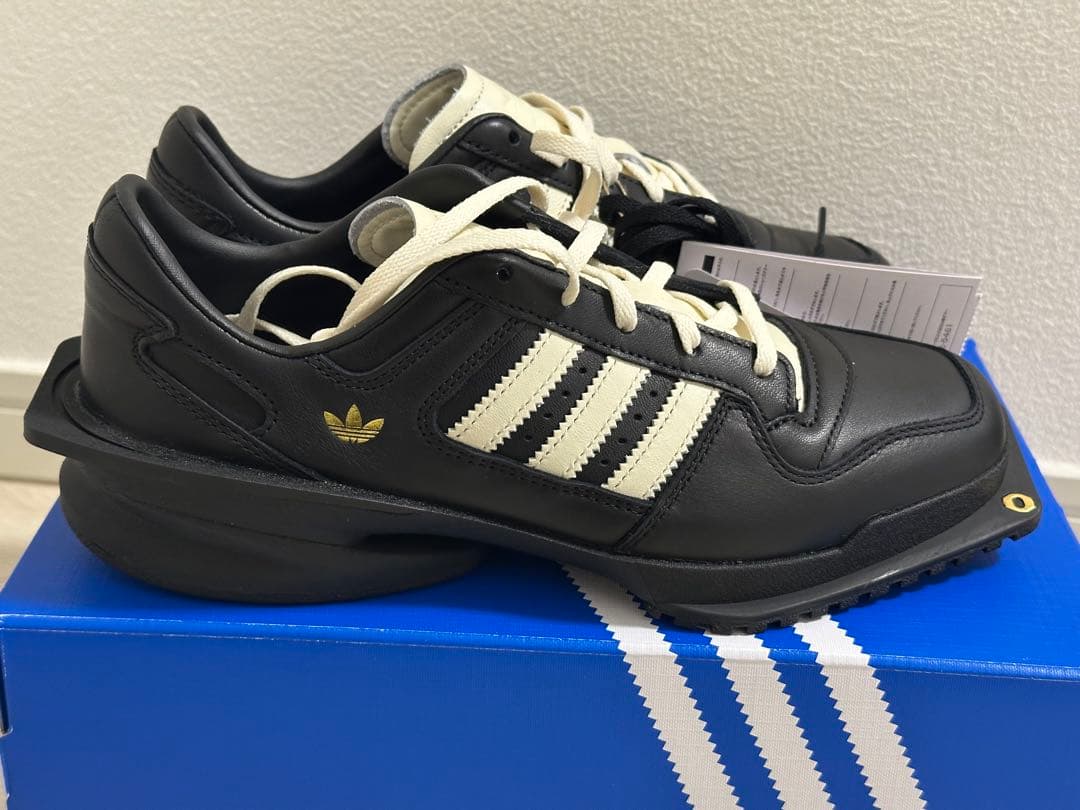 【新品未使用】adidas Forum SQ Cubism w (24.5cm)