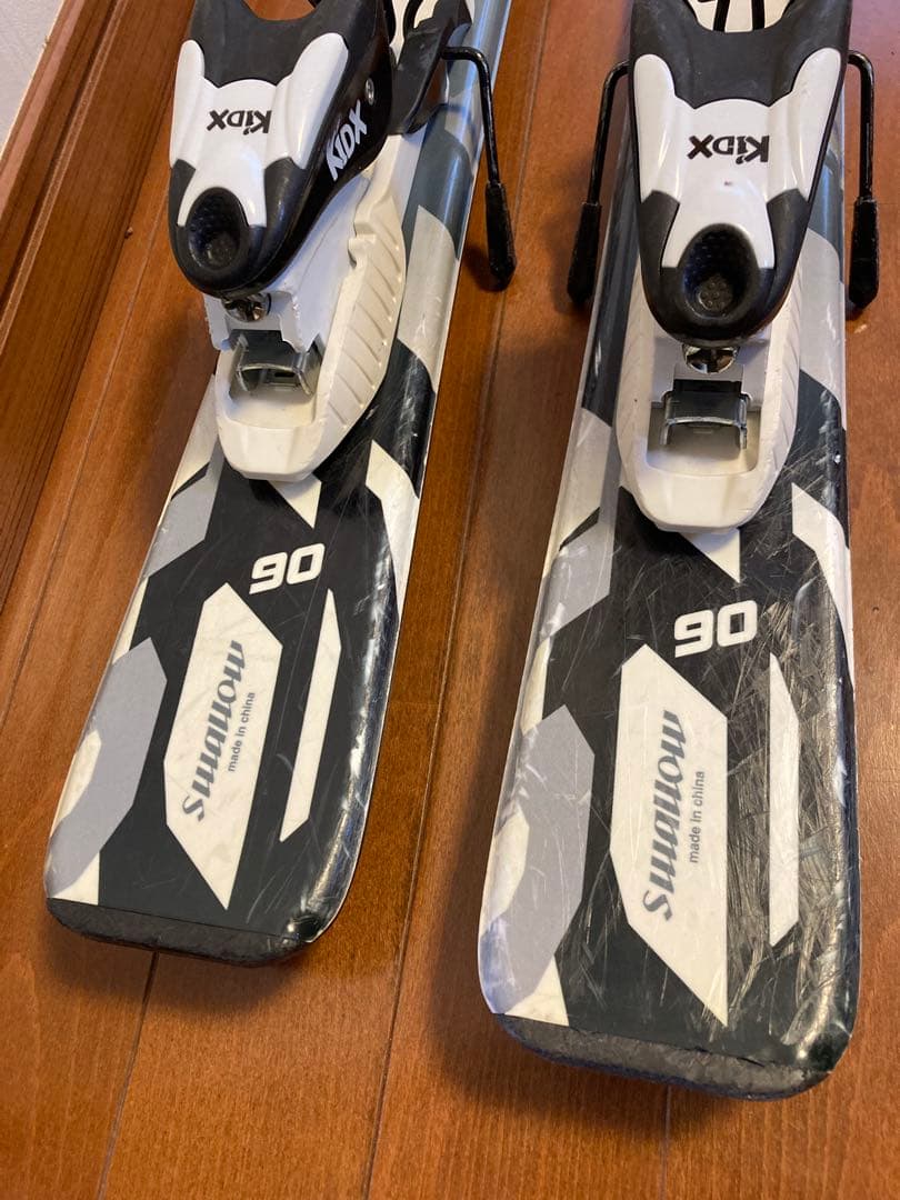 スキーセット（小学校低学年用） 板90cm、ブーツ22〜22.5cm、ストック他