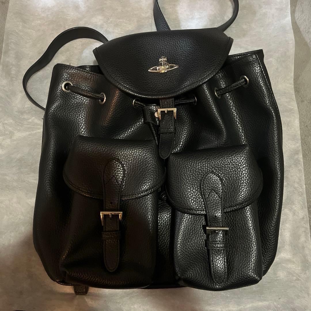 ヴィヴィアン　レザー　リュック 新品 ヴィヴィアンウエストウッド オーブプレート 撥水PUレザー