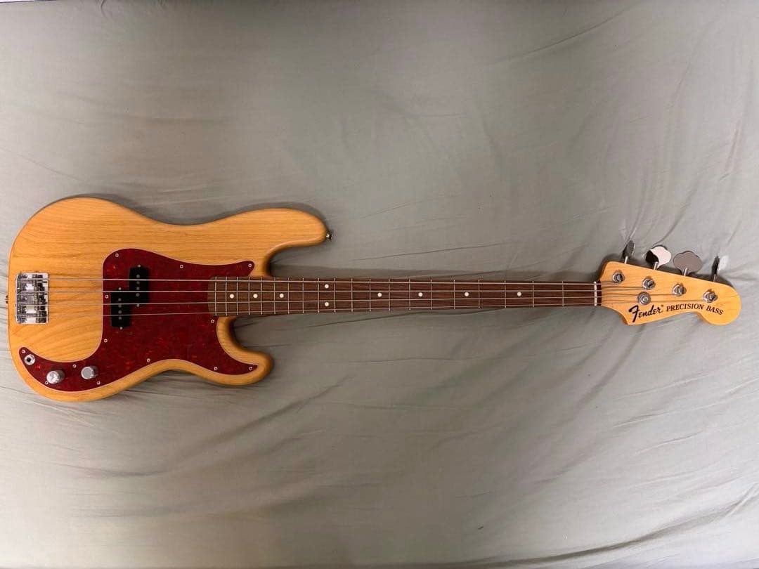 ベース SCANDAL TOMOMI PRECISION BASS [Fender] Fender フェンダー SCANDAL Tomomi Jazz Bass / Clear Fiesta