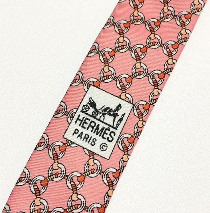 ✨極美品✨ HERMES エルメス ネクタイ シルク ピンク系 総柄 チェーン