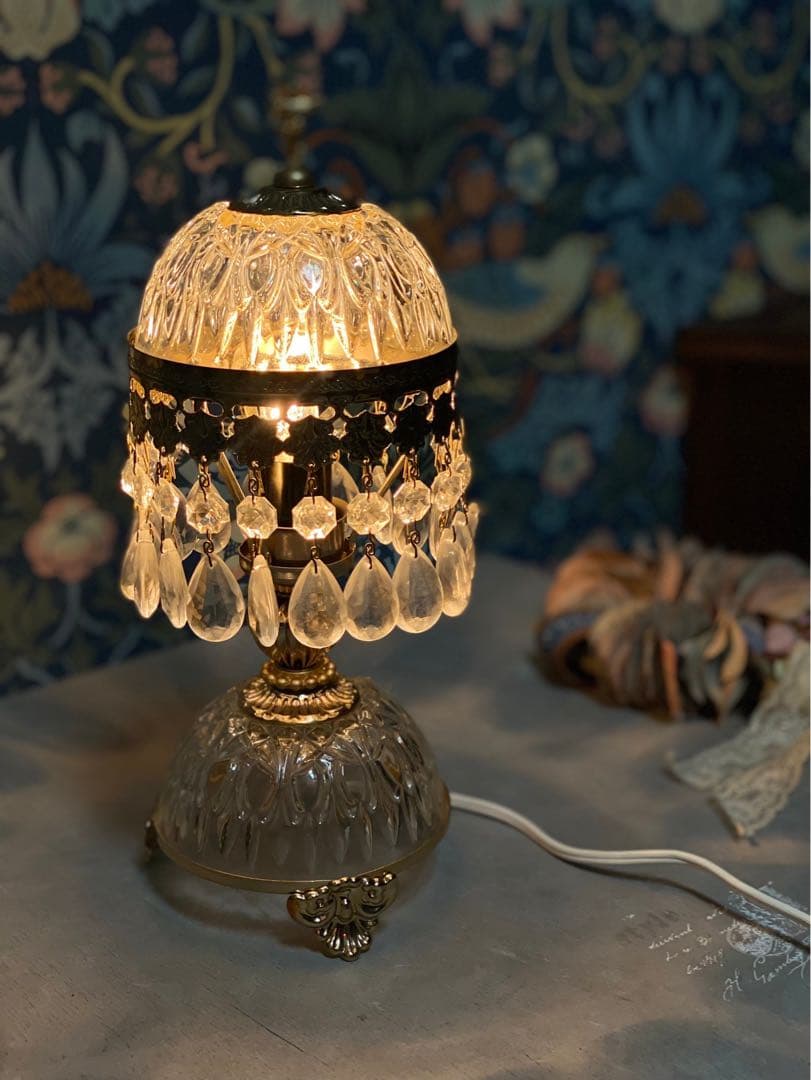 イタリア製 アンティーク ランプ 切子 テーブル インテリア 卓上ライト 楽天市場】切子スタイル 菊花 筒型テーブルランプ テーブルスタンド
