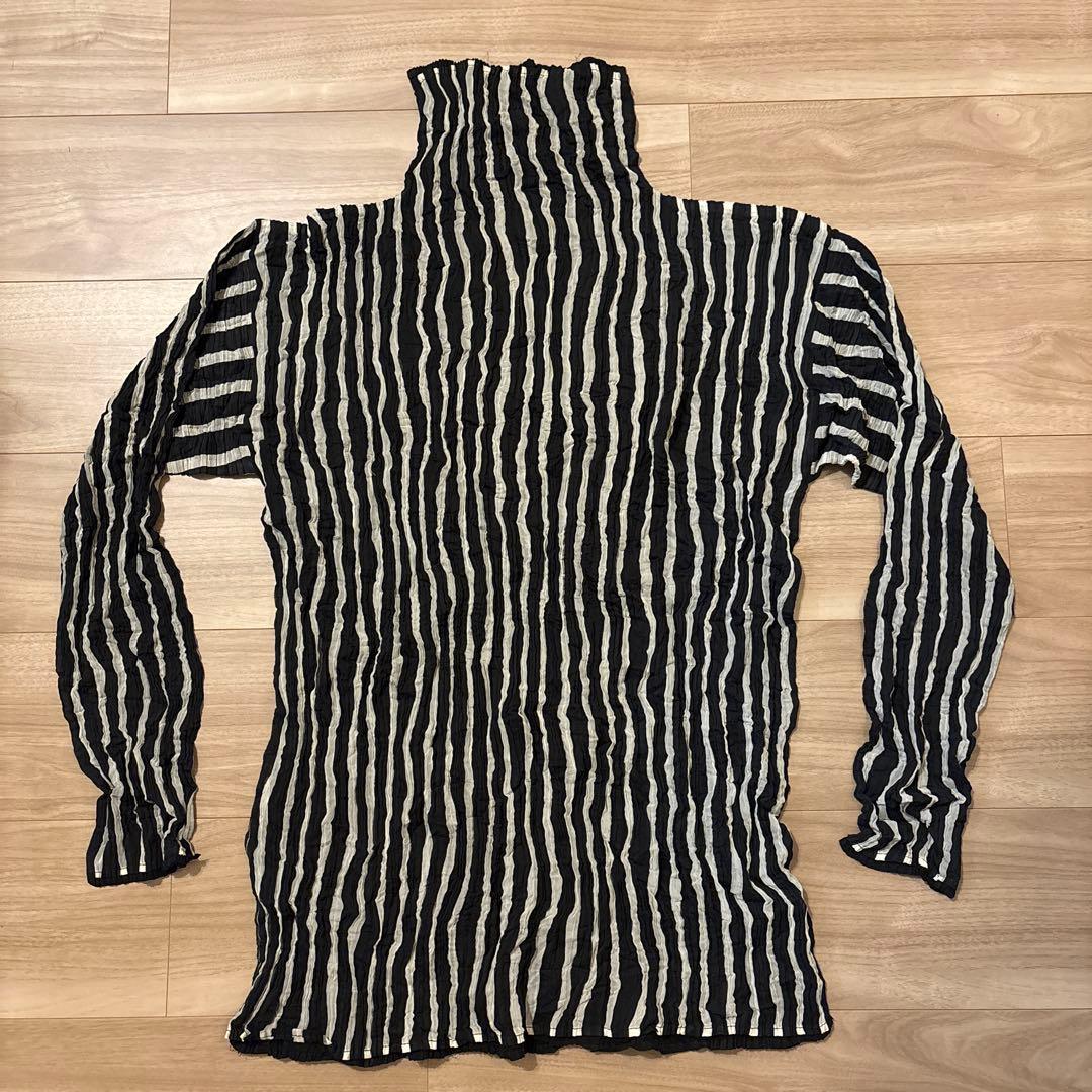 ISSEY MIYAKE プリーツ　長袖　ストライプ　Lサイズ イッセイミヤケ メンISSEY MIYAKE MEN プリーツストライププリント